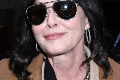 a murit shannen doherty starul din beverly hills 90210 66a8ad95d1e6b