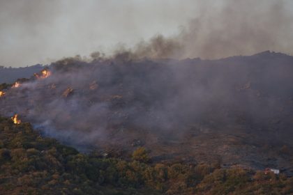 romania trimite pompieri sa ajute la stingerea incendiilor de vegetatie din grecia 66a8a8c8a8256