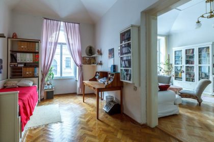 are voie proprietarul sa intre in apartament fara sa anunte chiriasul 66b487b84c4ab