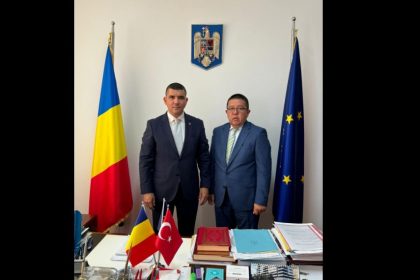 consulul general al republicii turcia la constanta emre yurdakul in vizita la muftiatul cultului musulman din romania 66ceb8f2b1327