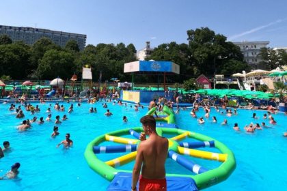 eforie aqua park sarbatoreste 10 ani de activitate pe 10 august deghizeaza te in personajul preferat si vino la aquateca 66b480c079c21