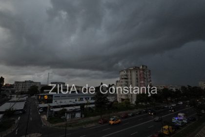 nori negri pe cerul municipiului constantei aflat sub avertizare meteo de furtuna si ploi galerie fotovideo 66d0a3f707d64