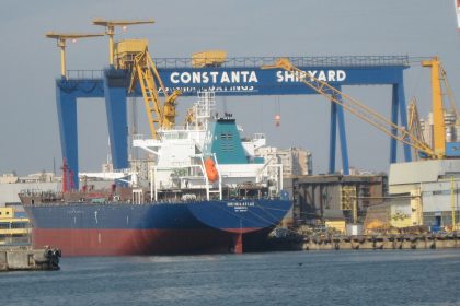 noua nave straine se afla in reparatii in santierele navale din constanta si midia 66acc2e8f2307