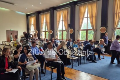 sedinta a colegiului prefectural la constanta gradul de pregatire a scolilor pentru noul an scolar pe ordinea de zi galerie foto 66cf052259bb9