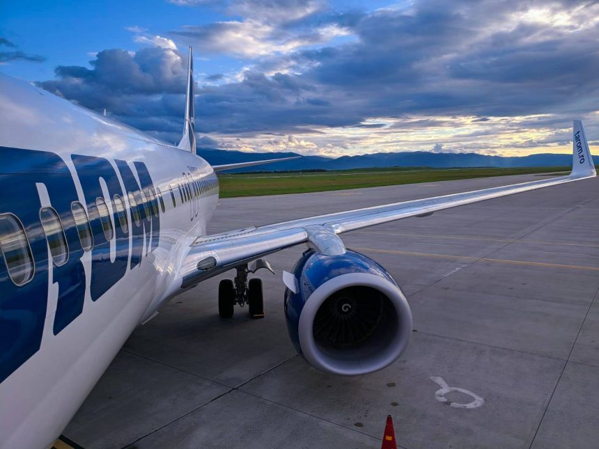 tarom a inceput sa si anuleze cursele din tara pentru ca nu mai are avioane 66c334b45db5c