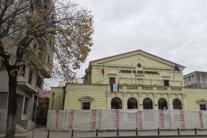 teatrul de stat si teatrul de copii si tineret calutul de mare din constanta vor primi bani de la guvern 66cf204a646f7