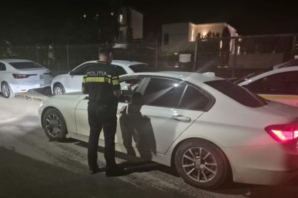 trei barbati au fost prinsi cu droguri in vama veche 66bf1d6939207