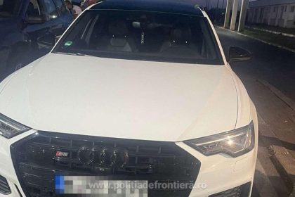 un audi si o autorulota cautate de autoritatile straine au fost depistate la intrarea in tara 66c43a36c7bf1