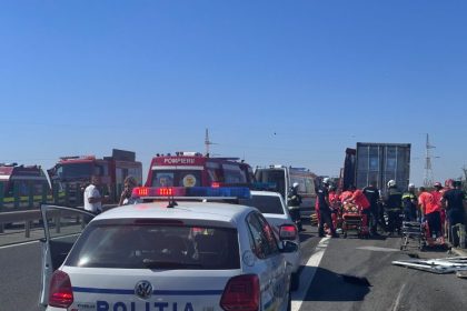 videogalerie foto a fost activat planul rosu accident grav pe autostrada a4 intre un microbuz si un tir mai multe victime 66c33d297cba9