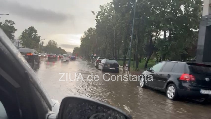 bulevardul alexandru lapusneanu inundat in urma ploii torentiale de dimineata galerie fotovideo 66e16507adb6f