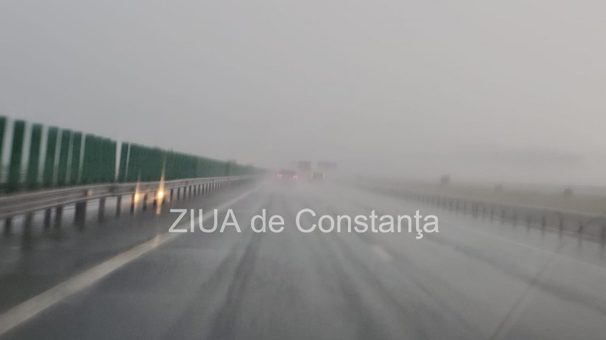 imagini cu ploile torentiale pe autostrada a2 viziblitatea este mult redusa fotovideo 66e132863eb94