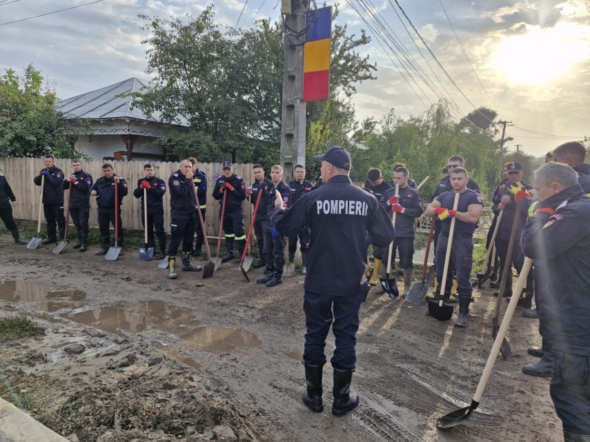 interventiile pompieriilor in judetul galati continua foto 66e944a6d1265