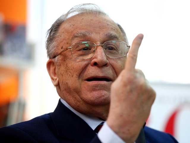 ion iliescu un presedinte autentic fara a personaliza puterea acesta va fi pariul noului deceniu al democratiei romanesti 66f9814ce698e