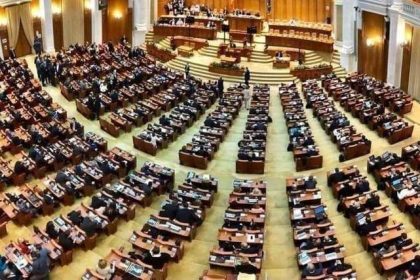 mai multe proiecte de lege importante vor fi adoptate toamna asta in parlament salariu minim rca codul de amenajarea teritoriului 66dab7b398e43