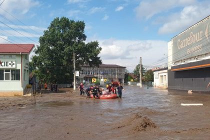 mai multe tronsoane de drumuri nationale si judetene din galati sunt inchise din cauza inundatiilor 66e7e9fa6545c