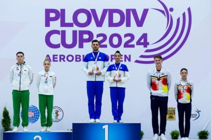 medalie pentru daria mihaiu de la csm constanta la gimnastica aerobica 66d6c54e3913d