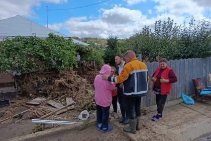 ministrul mediului mircea fechet a mers in localitatile din galati afectate de inundatii 66e8402ba7c1c