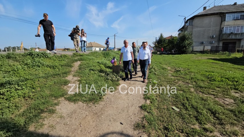 ministrul mediului mircea fechet in amzacea toate statisticile matematice prezentate de specialistii anm arata ca acest ciclon care a lovit judetul constanta este inca in zona 66d9623ff0d9a