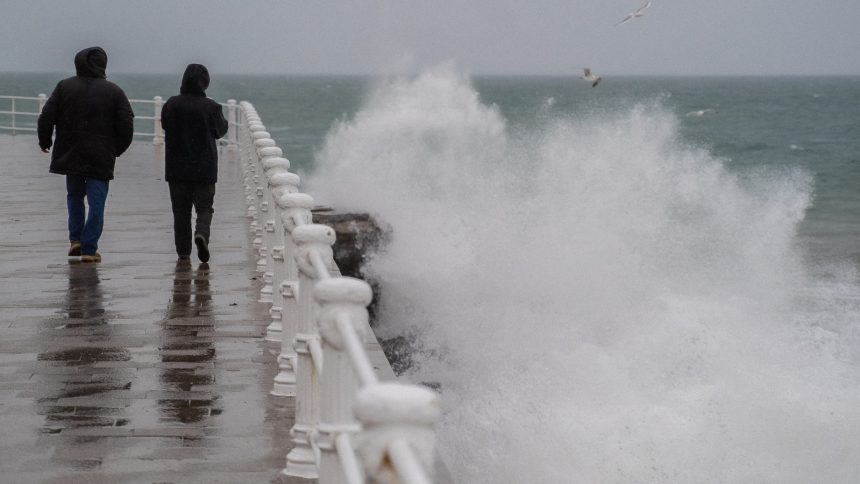 porturile din constanta si mangalia inchise din cauza vantului puternic 66fa40747dfaa