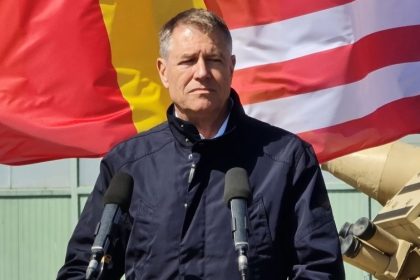 presedintele iohannis l a decorat cu ordinul national pentru merit in grad de cavaler pe cel care l a comparat cu hitler 66f1255888194