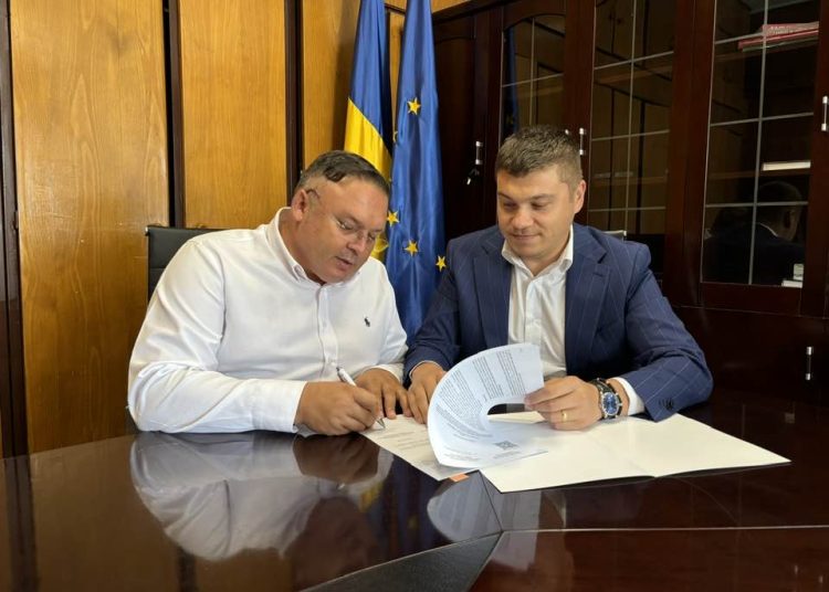 primarul jeanu dorin dumitru continua dezvoltarea costinestiului a semnat contractul de finantare pentru reabilitarea completa a cinci strazi 66d878168d465