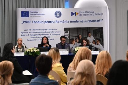 reprezentanti ai institutiilor publice din braila giurgiu calarasi ialomita si tulcea reuniti la constanta lavinia niculescu ne propunem sa imbunatatim imaginea functionarilor publici 66eac52d1812e