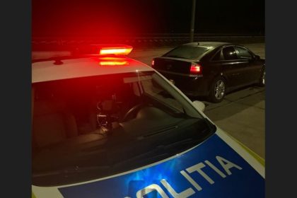 video sofer fara permis care conducea o masina fara itp si fara polita rca oprit de politisti 66e817bf45207