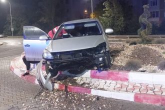 accident rutier in tulcea a intrat cu masina intr un sens giratoriu 66ff9ae4d29ef