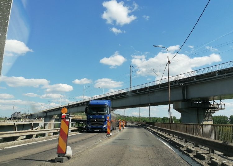 atentie soferi restrictii de trafic pe a2 in zona podului de la cernavoda pe sensul de mers catre bucuresti 671f5b062cc2a