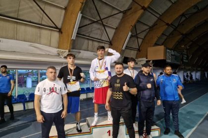 aur si bronz pentru csm constanta juniorul sali evren este campion national la box 670a293b73b44