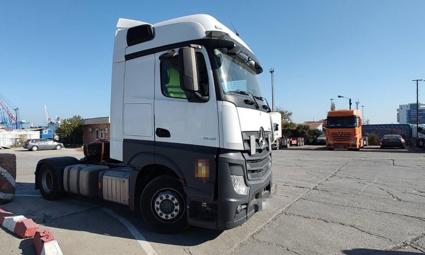 camion cautat de autoritatile din polonia descoperit de politistii de frontiera in portul constanta 671f4ea638843