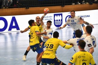 csm constanta cedeaza in spania in disputa cu bidasoa irun si pierde primul loc in grupa d din ehf european league 67222e11e4bf2