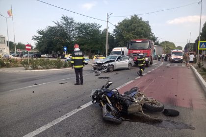 doua persoane de pe o motocicleta au ajuns la spital 66fdb364d6deb