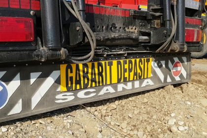 doua transporturi agabaritice vor circula sambata seara pe ruta agigea amzacea pecineaga 671c9862297f3