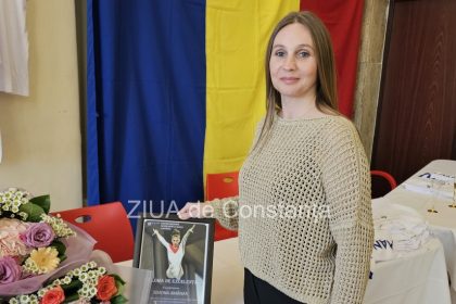 fiul cel mic al campioanei simona amanar primul antrenament de gimnastica la constanta in sala in care a crescut si mama sa 67063680c495f