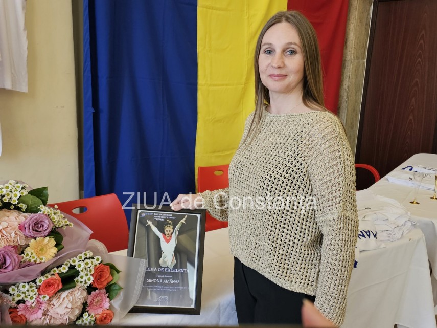 fiul cel mic al campioanei simona amanar primul antrenament de gimnastica la constanta in sala in care a crescut si mama sa 67063680c495f