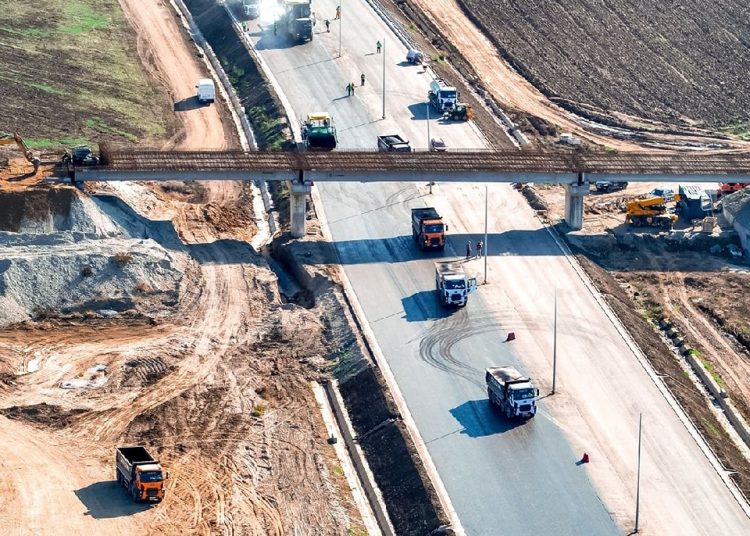 foto sunt sanse reale sa se circule anul acesta de la craiova la bucuresti pe drum de mare viteza 67110cecda457