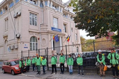 galerie fotovideo protest pe cladirea acropo din constanta la fata locului a intervenit isu 6723595155756