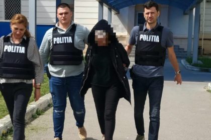 incepe judecata in cazul femeii din cumpana care si a injunghiat concubinul in piept 6722b9fbec28c