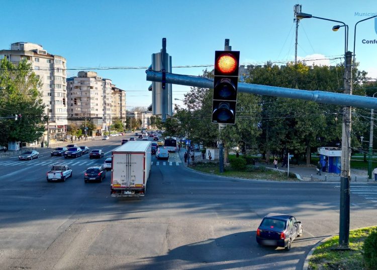 intersectia bulevardului tomis si strada soveja are un nou sistem de semaforizare 6710cef144255