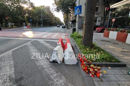 lumanari aprinse la locul tragediei din zona salii sporturilor din constanta unde a murit un tanar motociclist galerie fotovideo 670f53a5ab657