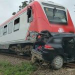 o persoana a murit iar alta a fost ranita dupa ce o masina a fost lovita de tren intr o localitate din buzau 6702a62b132dd