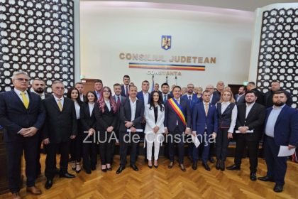 presedintele ales florin mitroi si noul consiliu judetean constanta depun juramantul foto 6720bb4e96006