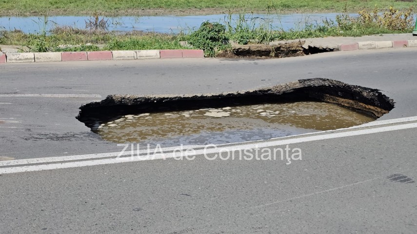 raja constanta despre carosabilul care s a surpat intre navodari si lumina specificatiile au fost ignorate fapt ce a dus la avarierea conductei de refulare si surparea carosabilului 66fe9c5dc8eba