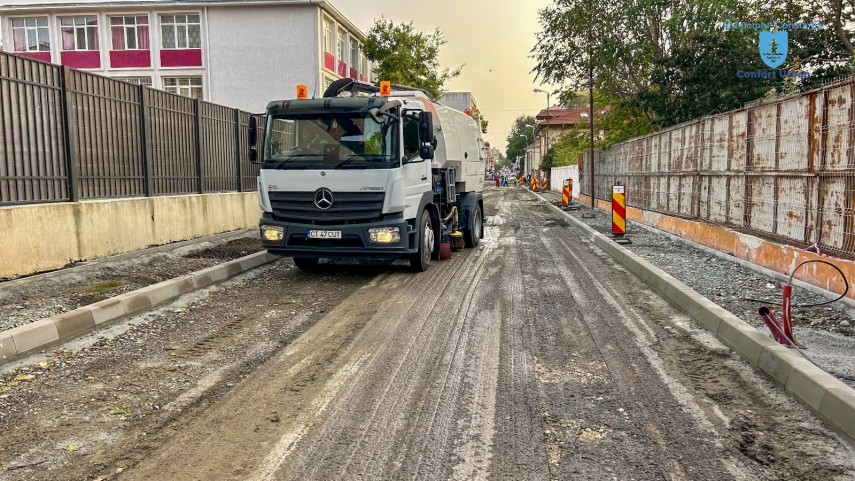 se lucreaza pe strada cuza voda din constanta trafic restrictionat total 66fcf0aa390f9