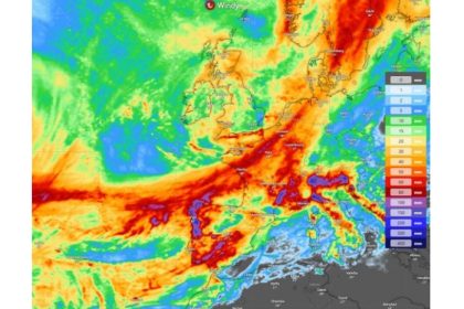 uraganul kirk se indreapta spre europa se transforma intr un ciclon imens 6705146d467a4