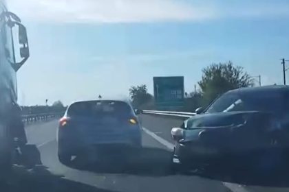 video blocaj pe autostrada a2 din cauza unui accident 66fd5fbae1744