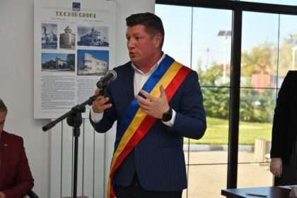 video ceremonie de investire la techirghiol iulian soceanu a depus juramantul pentru al treilea mandat de primar 671d38ee89a4a