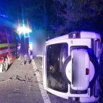 accident pe podul de la navodari o masina rasturnata 67271fb8a7bb0