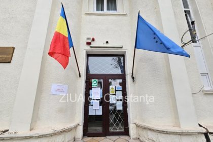 angajatii serviciului judetean al arhivelor nationale constanta in greva galerie foto 6731d69cc9c36